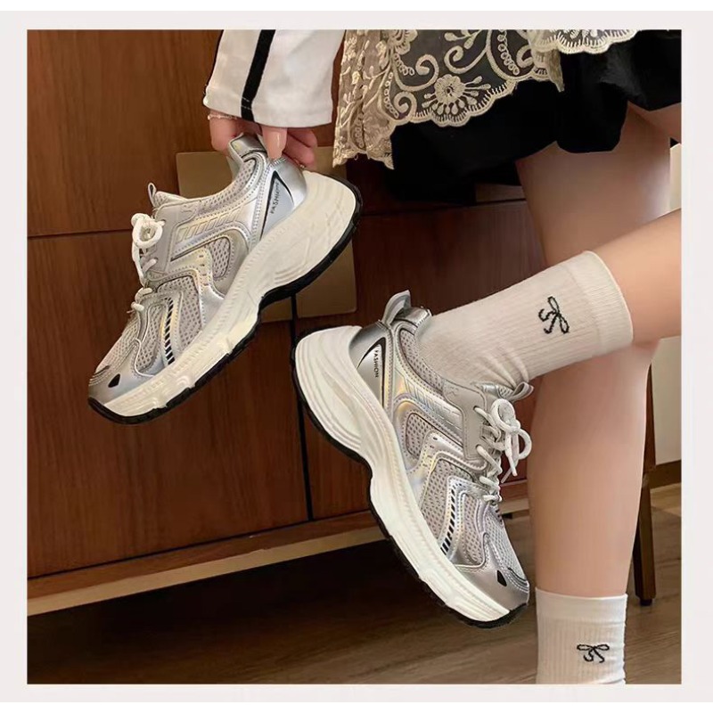 รองเท้าผ้าใบผู้หญิงสไตล์ Unky  - Sewing Nylon บทวิจารณ์และราคา